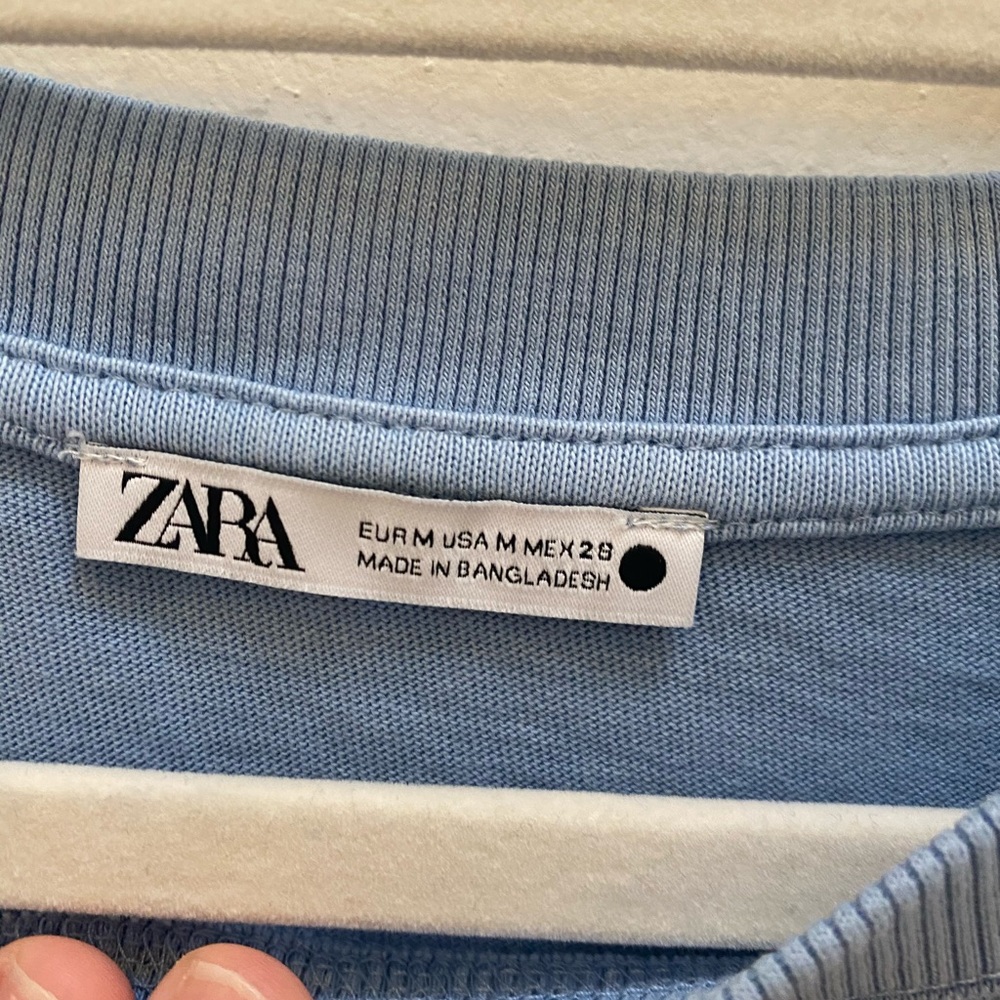 Zara- Blue T shirt M - Picture 4 of 5